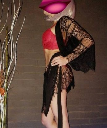 Горячая брюнетка ждет встречи с сильным и уверенным мужчиной. Я знаю, что тебе нужно, и готова подарить тебе незабываемые моменты страсти. Жду твоего звонка! 10181, 21 год